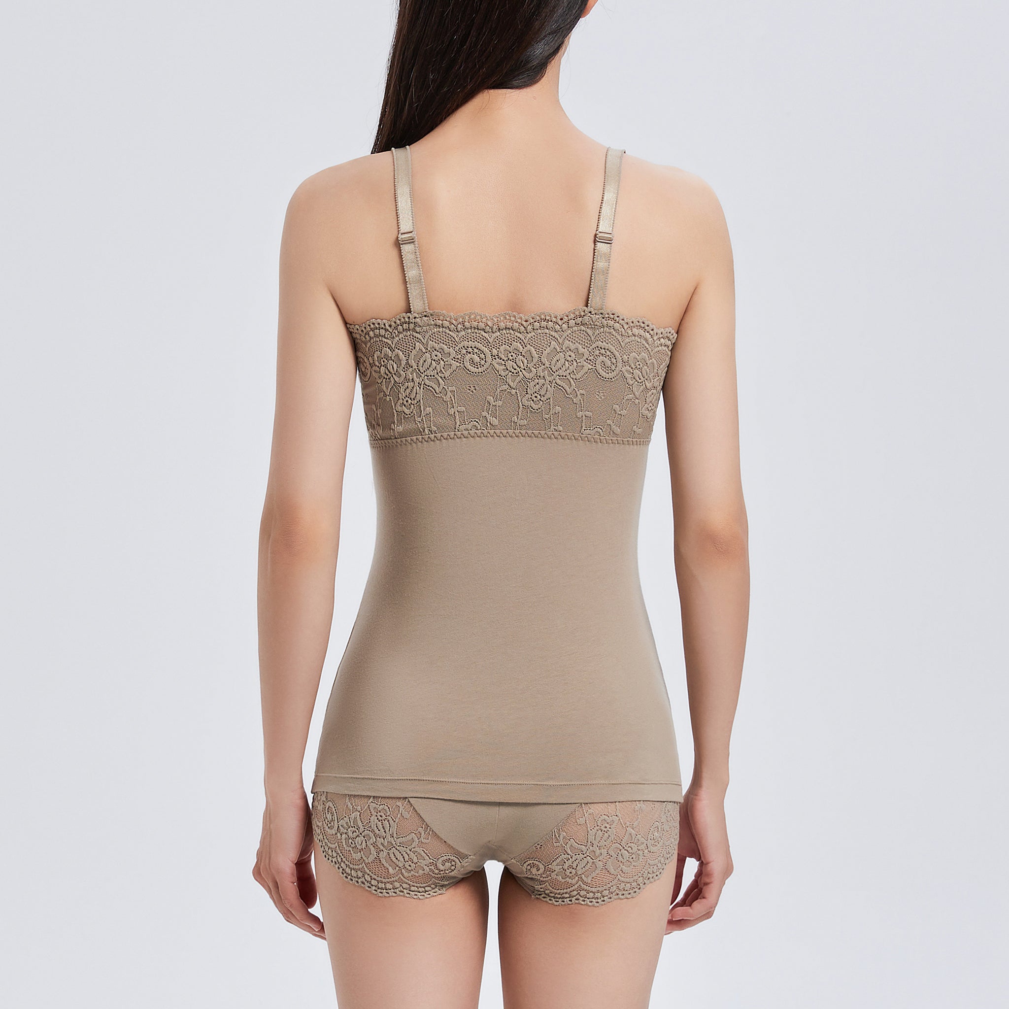 ノンワイヤーレーシーブラキャミ〈カンパニュラ〉