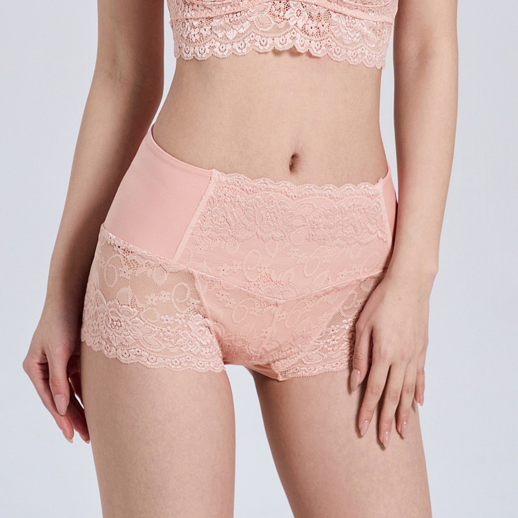 レーシーローレグショーツ〈ティアレ〉