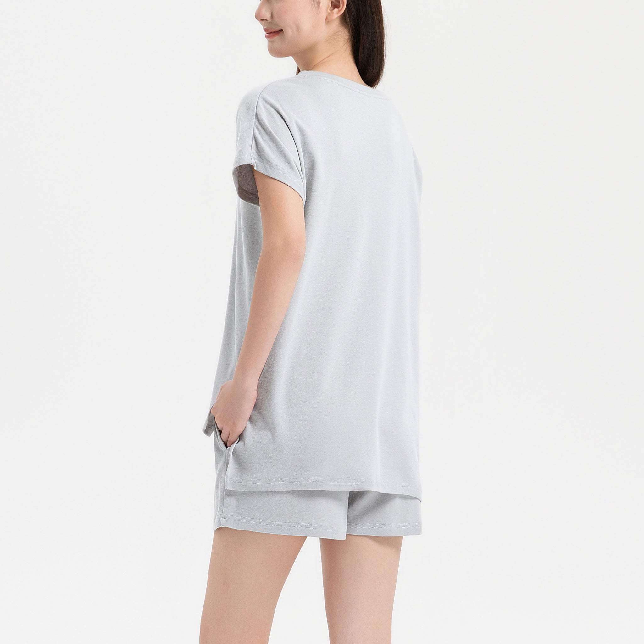 綿100% 涼やかオーバーサイズTシャツ＆ショートパンツ ＜夏凪ラウンジウェア＞